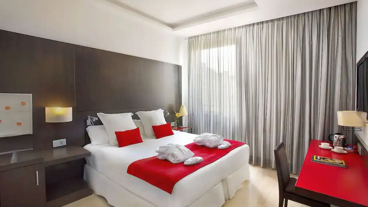 Grupotel Gran Vía 678